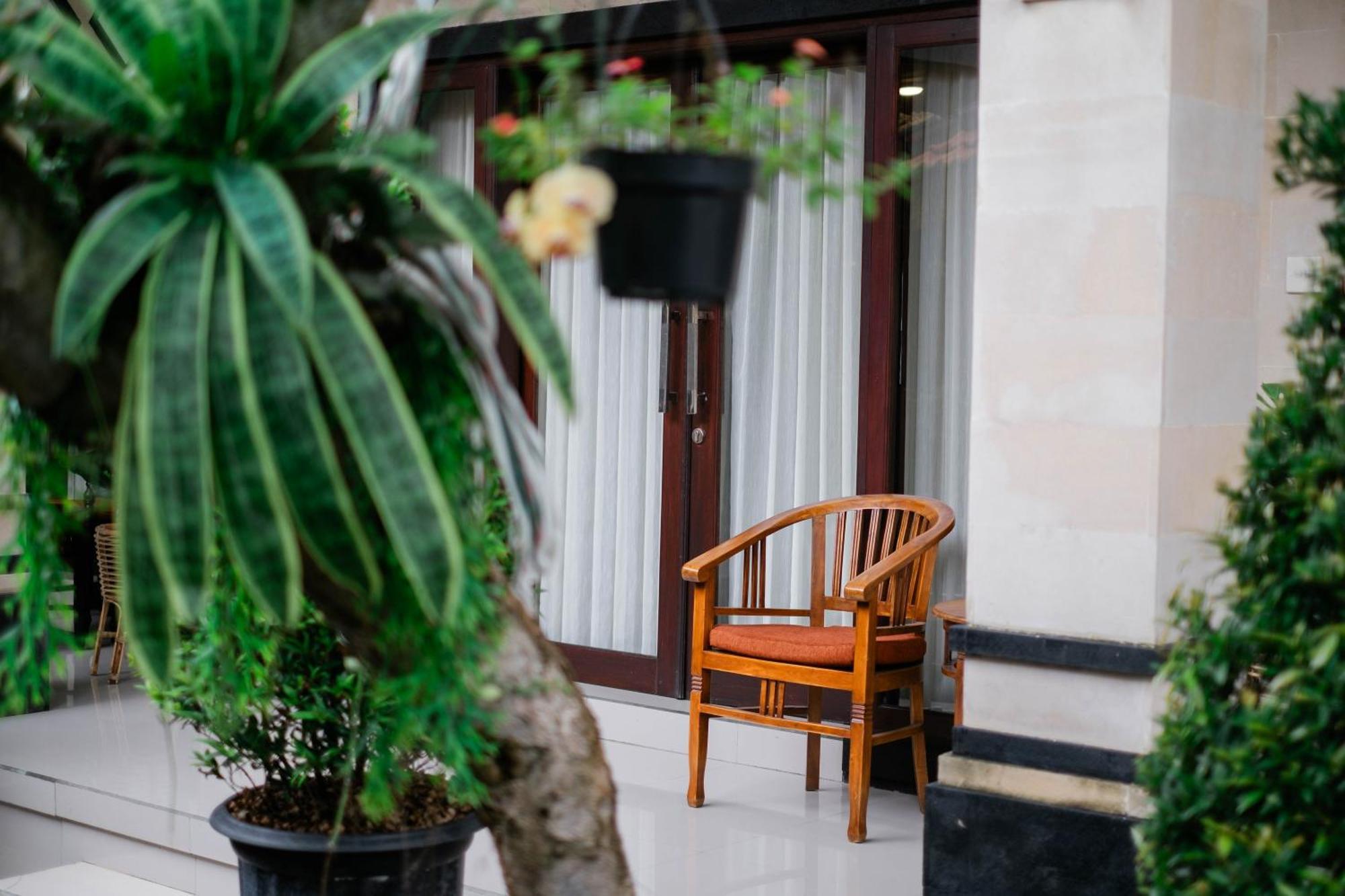Puri Kasih Home Stay Sanur Екстериор снимка